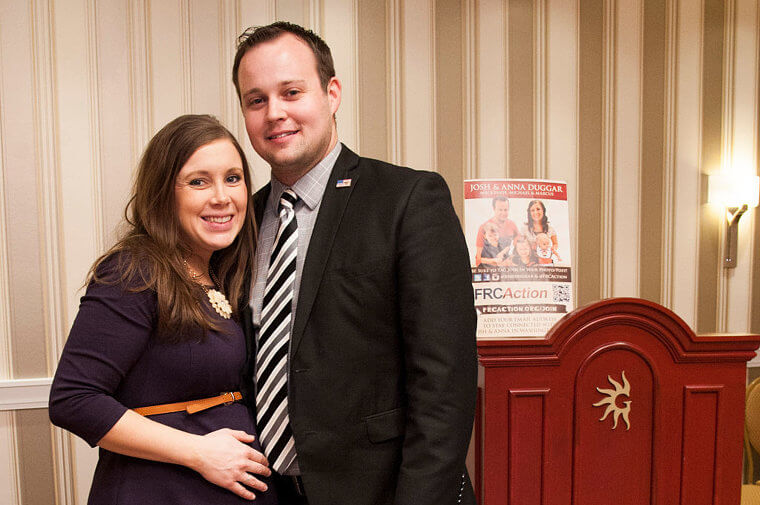 Anna Duggar Thinks Apple Is Using Siri to Undermine the Government
