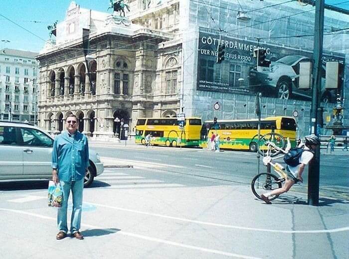 Unfortunate Photo Bomb