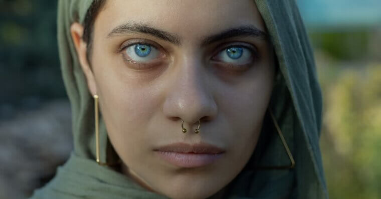 Blue-Eyed People May Feel Less Pain