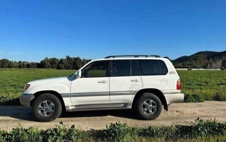 Toyota Land Cruiser 100 Series