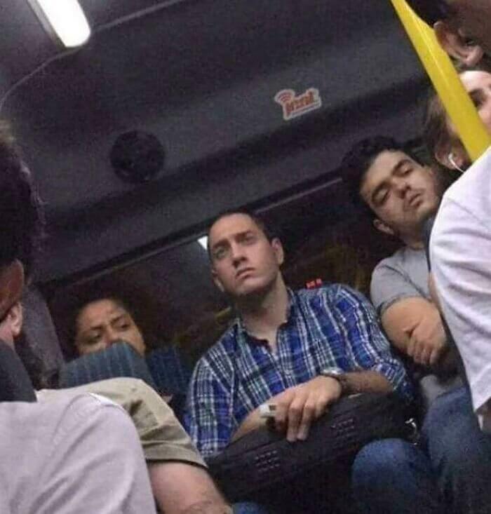 Eminem está en el autobús