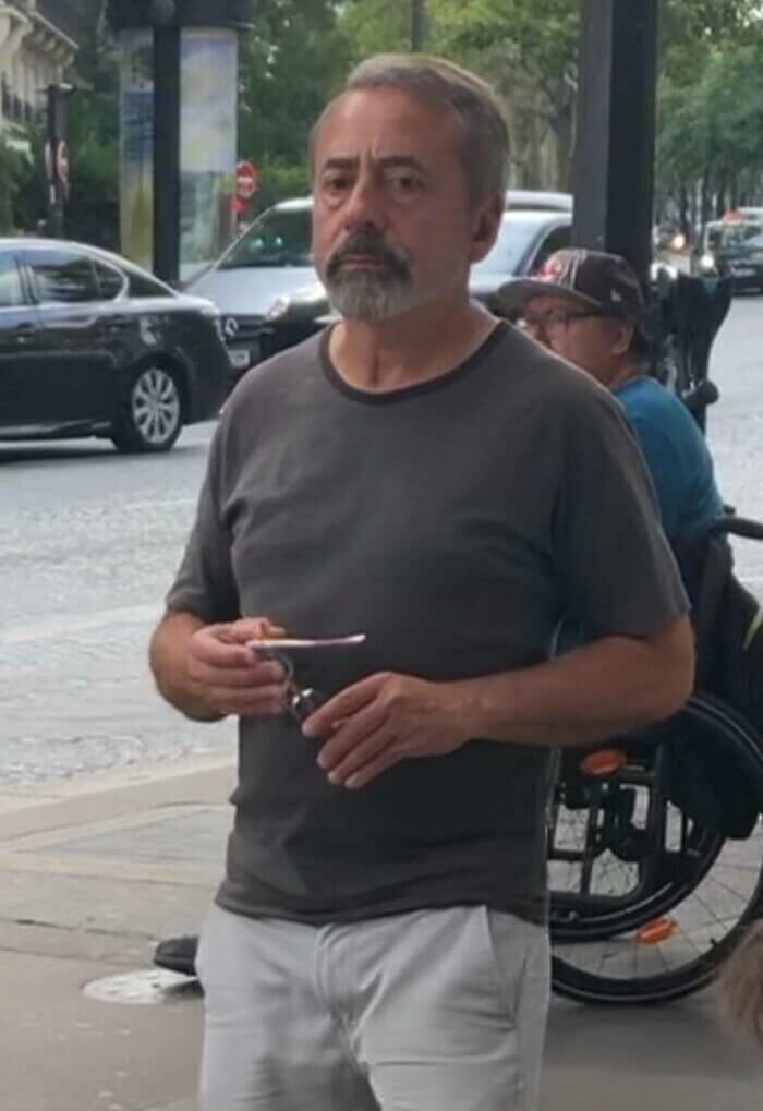 Tony Stark en la calle