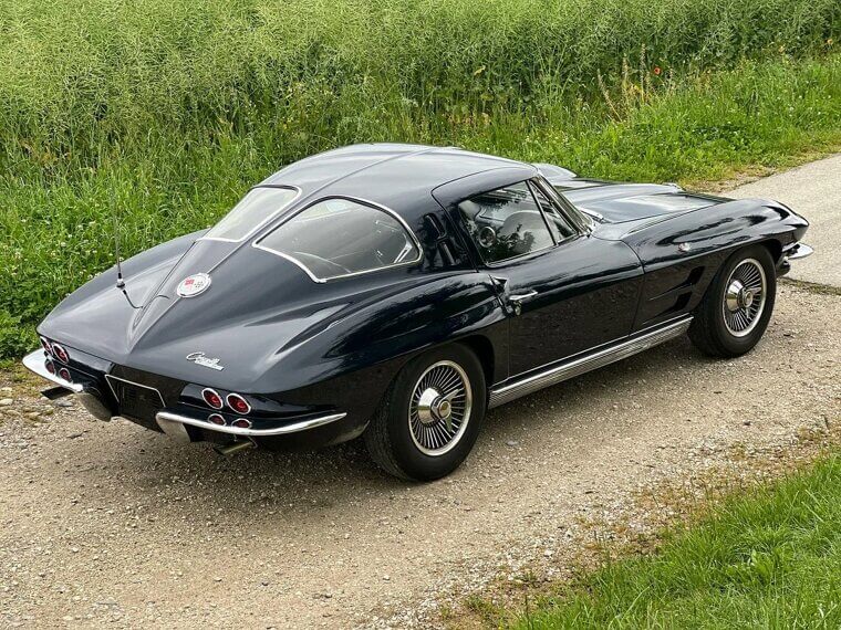 Alaska - 1963 Chevrolet Corvette