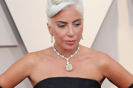 A nagy képernyőtől a vörös szőnyegig: A legdrágább és legikonikusabb ékszerek Looks