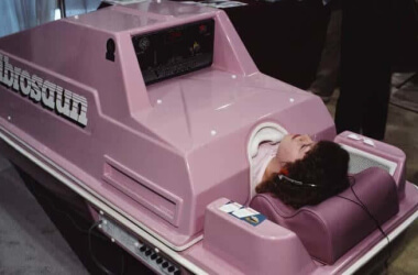 Popular Trends From The Swinging '60s That Are Incredibly Strange