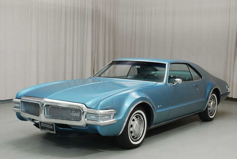 Oldsmobile Toronado