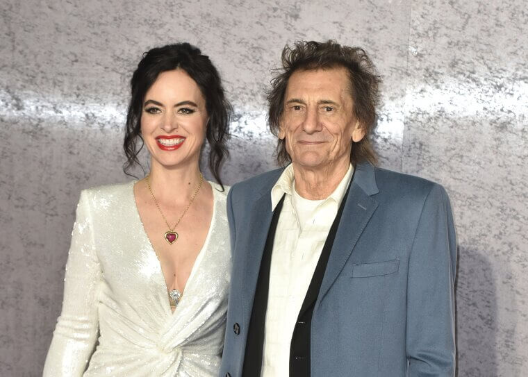 Ronnie Wood (Age 79) - Painting Canvas Portraits and Touring With The Rolling Stones