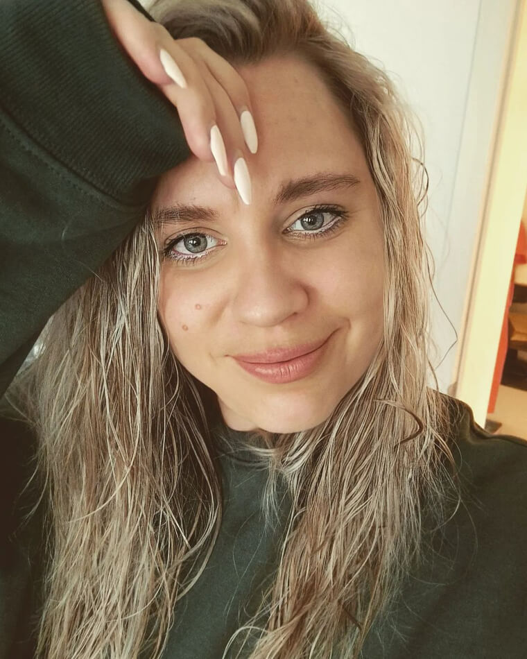 Sortir avec des cheveux mouillés te rend malade