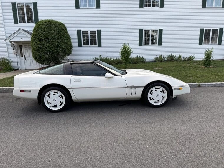 1988 Chevrolet Corvette - $6,100.00
