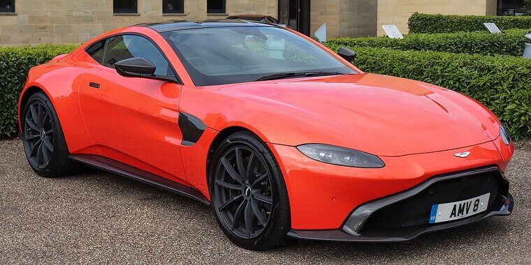 Aston Martin V8 Vantage (2005–2017)