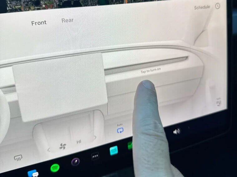 Air Vents Controlled by Screens