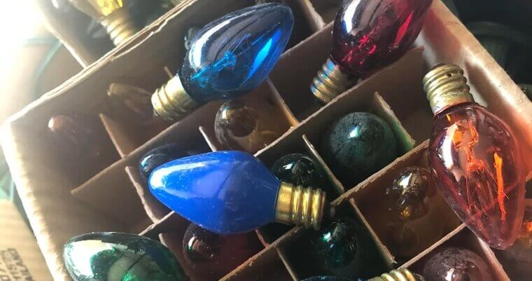 Holiday Lights With Flimsy Wiring