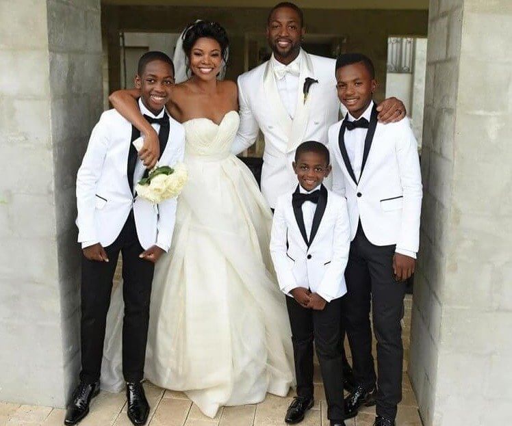 Gabrielle Union est radieuse dans une robe sans bretelles