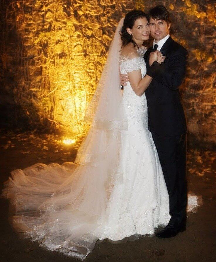 Katie Holmes scintille de cristaux Swarovski