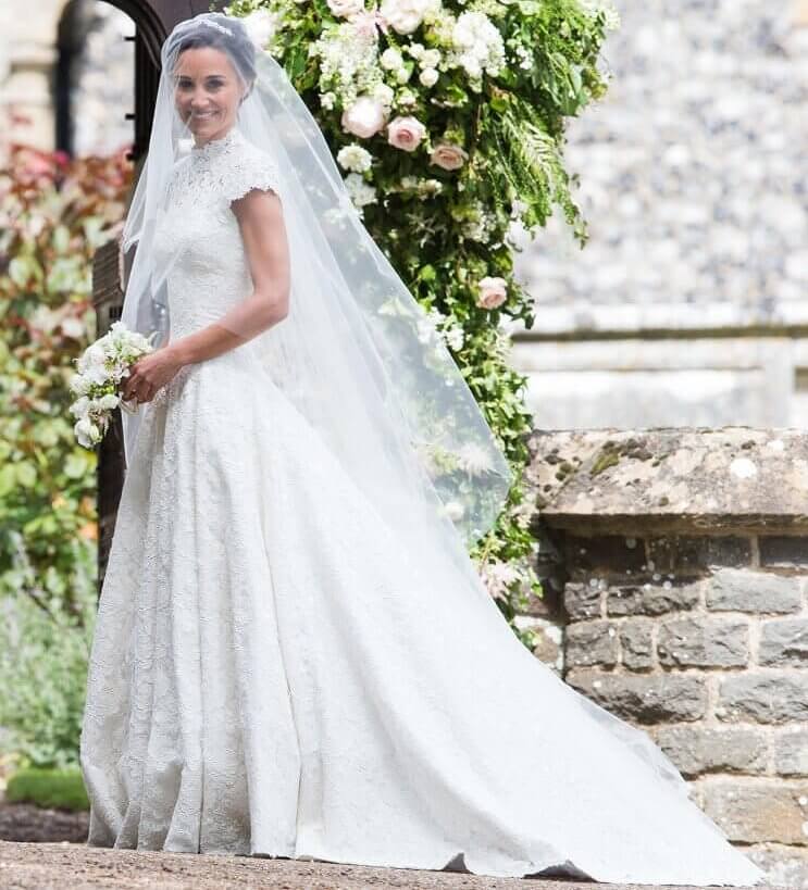 Le look romantique et modeste de Pippa Middleton