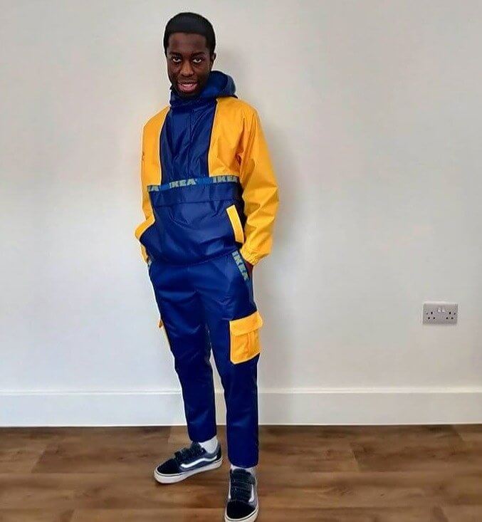 Turn Ikea Bags Into an Awesome Outfit