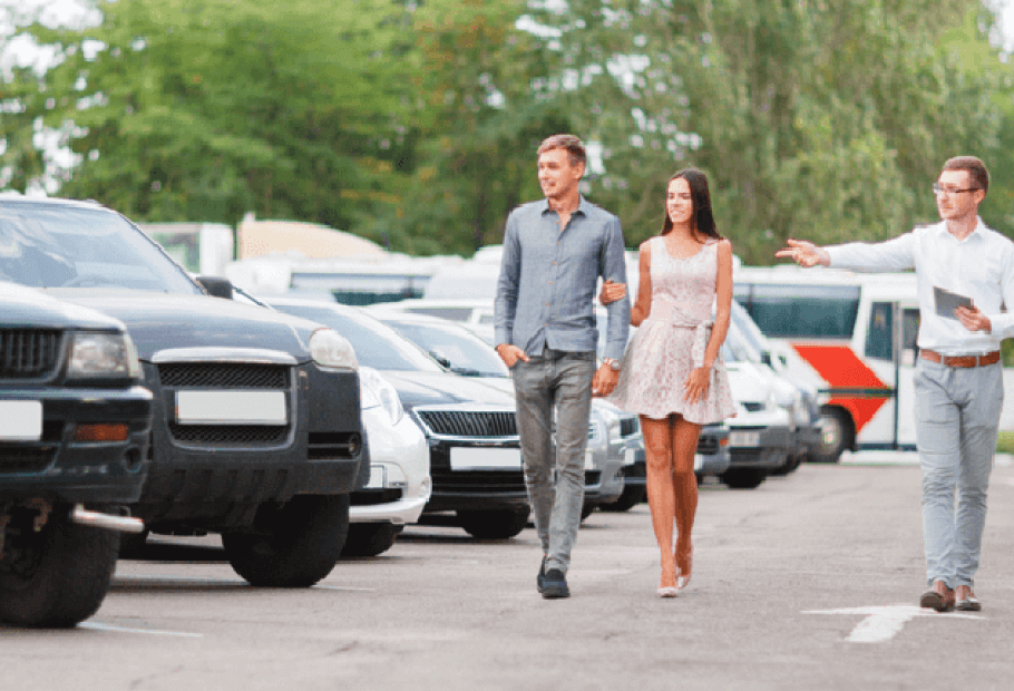 Você está comprando um carro usado? Aqui está o que você precisa procurar