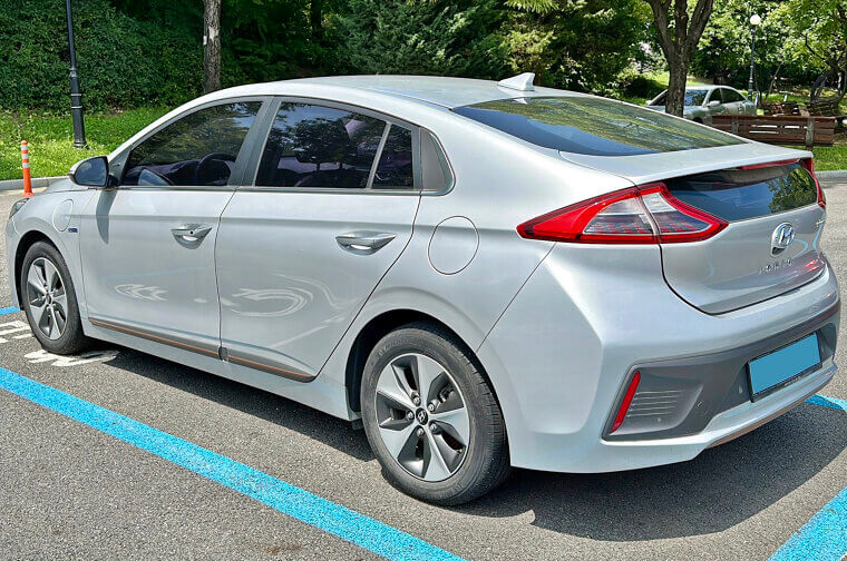 Hyundai Ioniq Plug-In