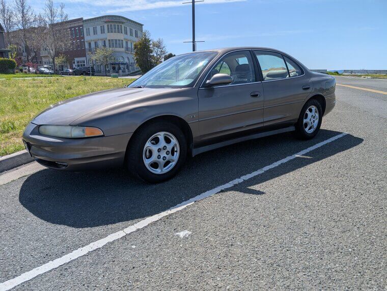 Oldsmobile Intrigue