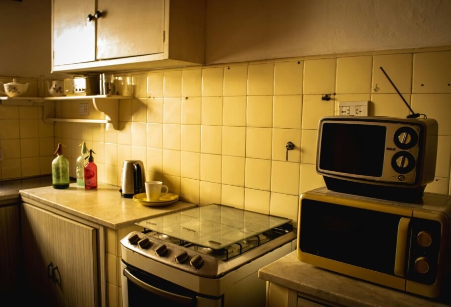 Kitchen Gems: Vintage Appliances That Actually Work Better Than Modern Versions