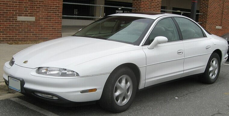 Oldsmobile Aurora (1995–1999; 2001–2003)