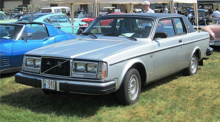 Volvo 262C Bertone (1977–1981)