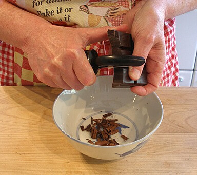 Decorate Cakes Like a Pro With Shaved Chocolate