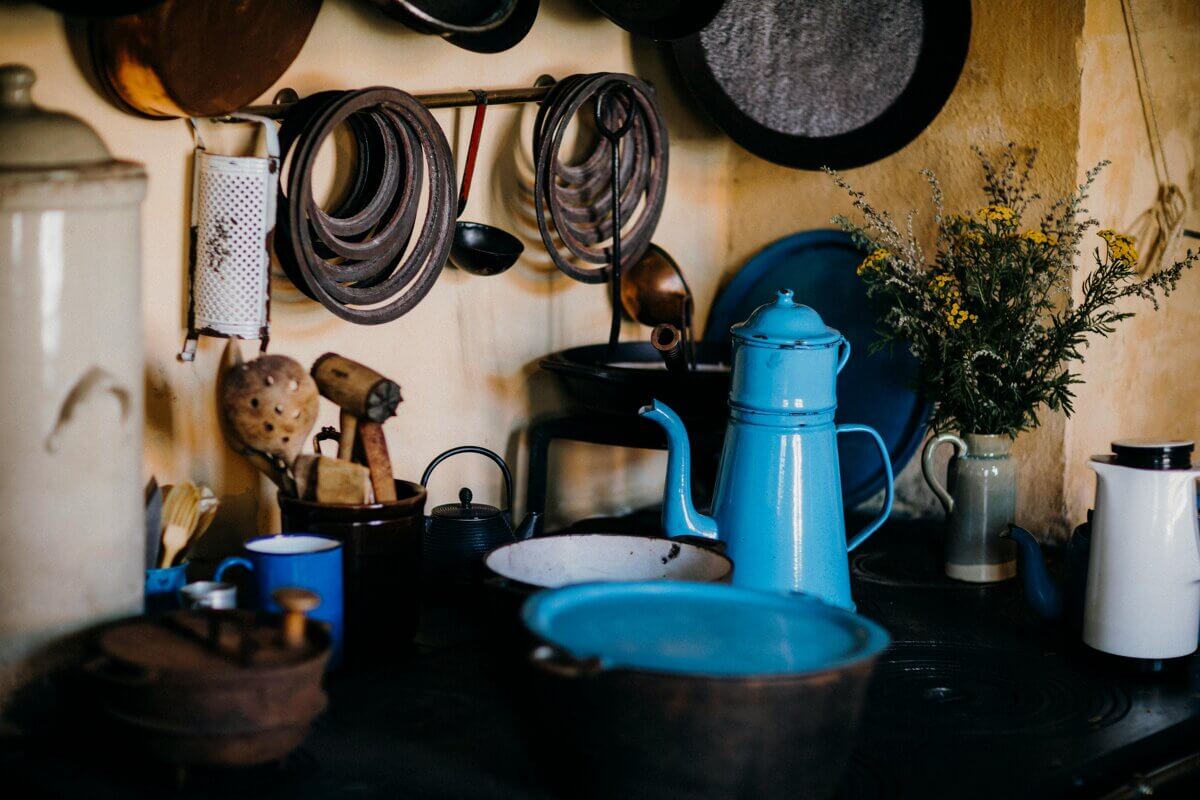 Kitchen "Miracle" Tools From the 70s and 80s: Which Ones Actually Worked?