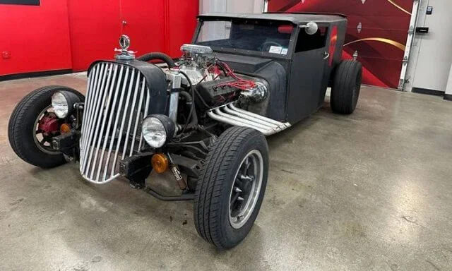 1931 Ford Custom Rat Rod Hemi - $17,895