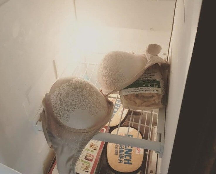 Bewahre einen BH im Kühlschrank auf