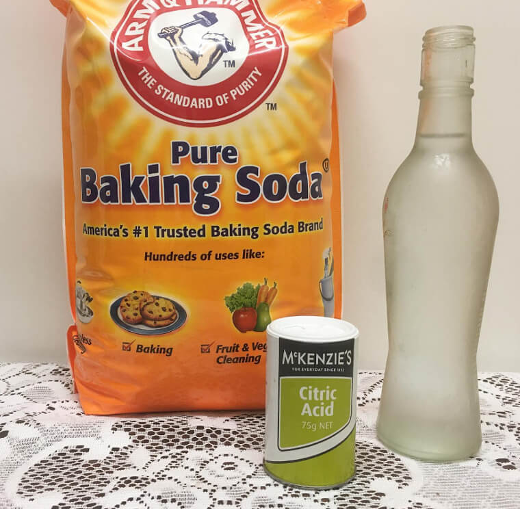 Use Baking Soda And Vinegar As Cleaners