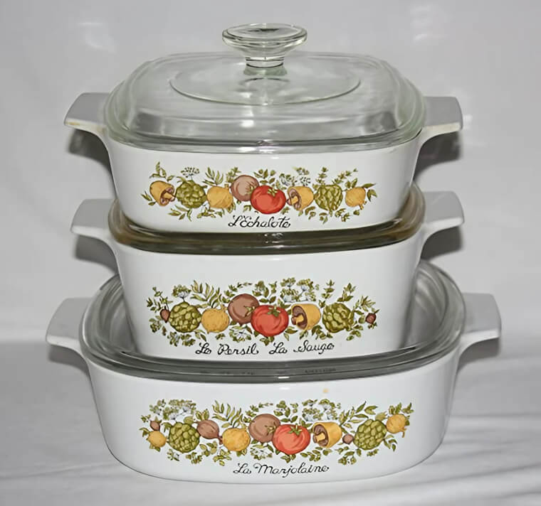 1950s Pyrex Casserole Dish Worth $4,000