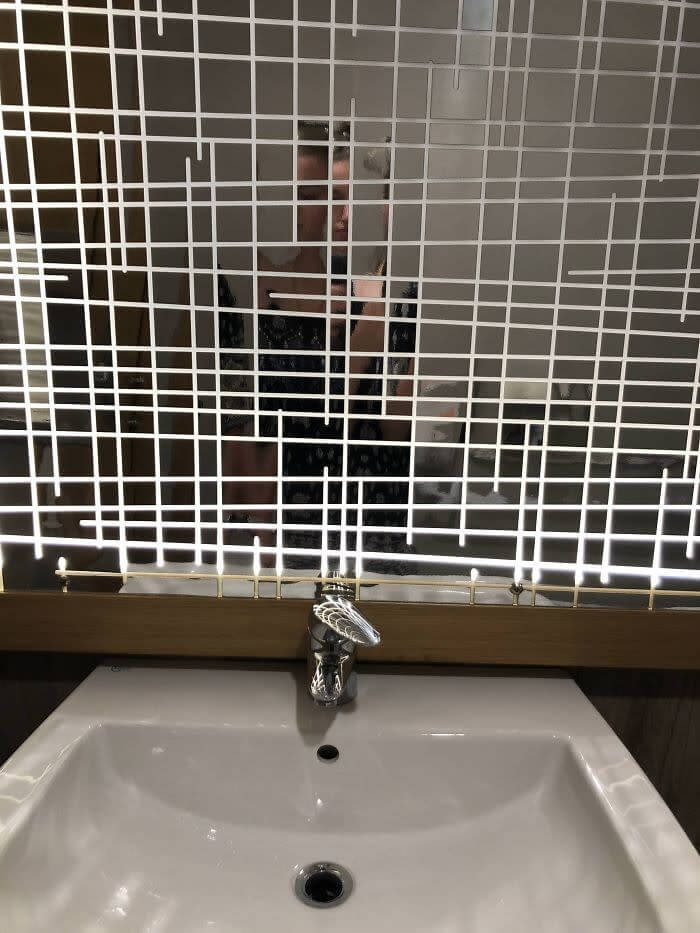 Bathroom Mirror That Makes You Think You're Drunk
