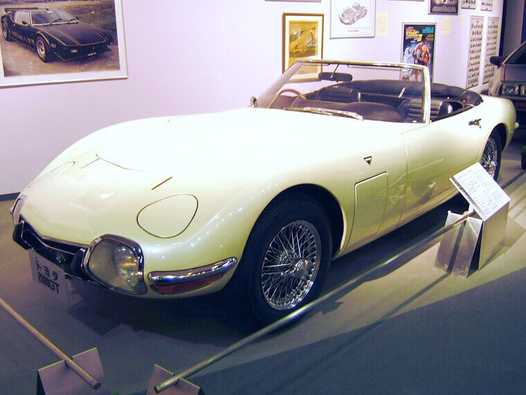 Toyota 2000GT (You Only Live Twice, 1967)