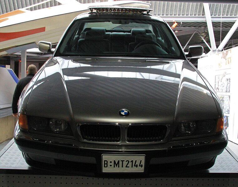 BMW 750iL (Tomorrow Never Dies, 1997)
