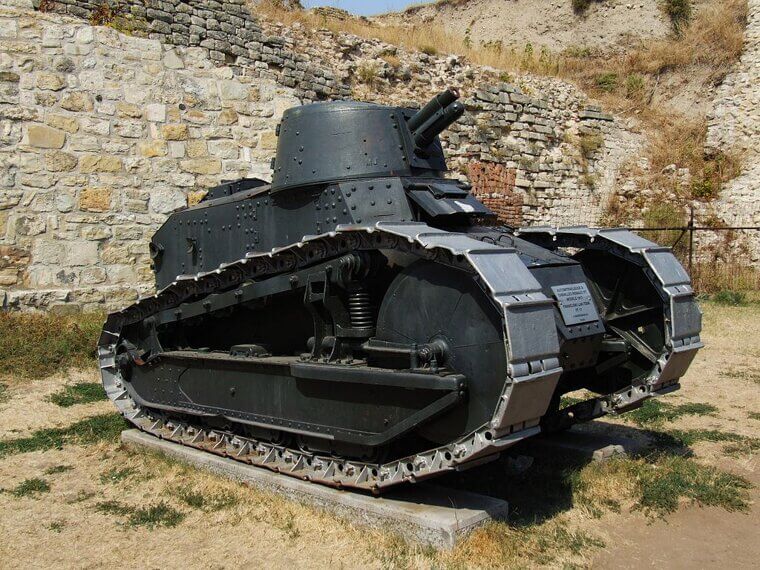 Renault FT