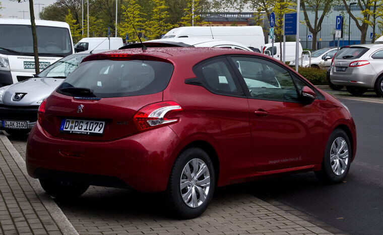 Peugeot 208