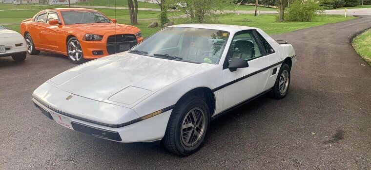 Pontiac Fiero 2.5 (1984–1988, Base)