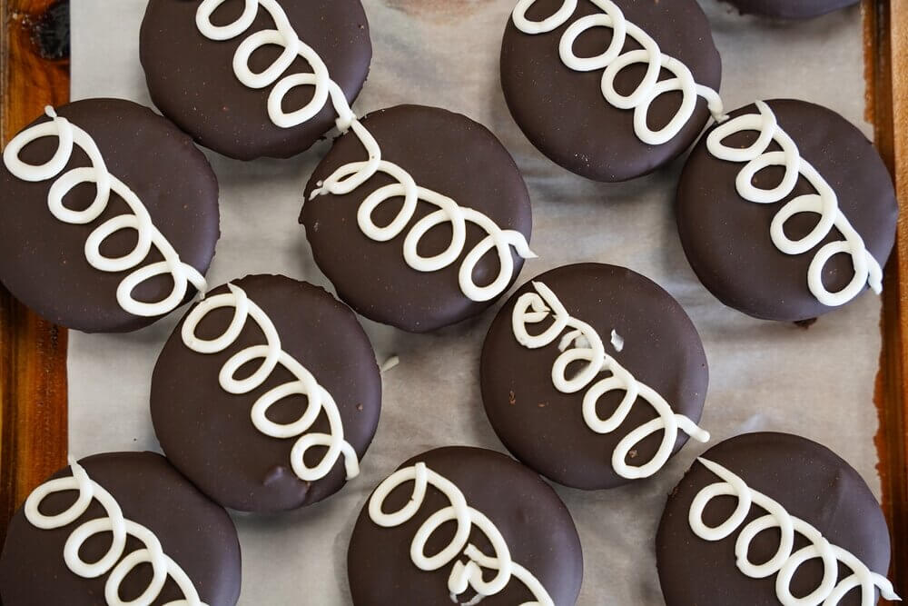 Gone But Not Forgotten: Iconic Snacks and Treats From the 60s and 70s