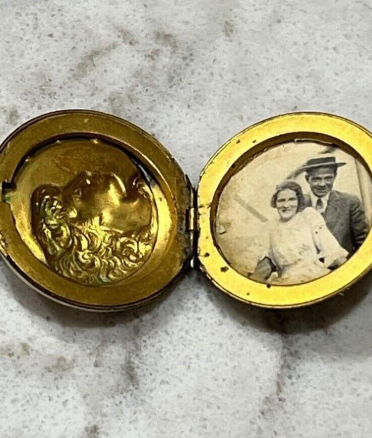 The Mystery of the Matching Lockets