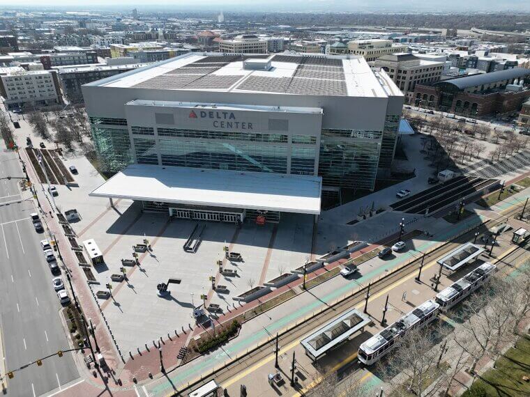 Delta Center (Salt Lake City, UT): A Dual-Purpose Winter Vacation