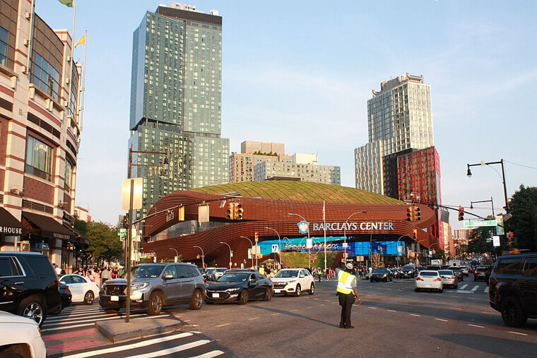 Barclays Center (Brooklyn, NY): Sophisticated Brownstone Aesthetics