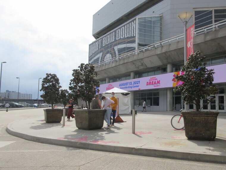 Smoothie King Center (New Orleans, LA): Culinary Magic in the Big Easy