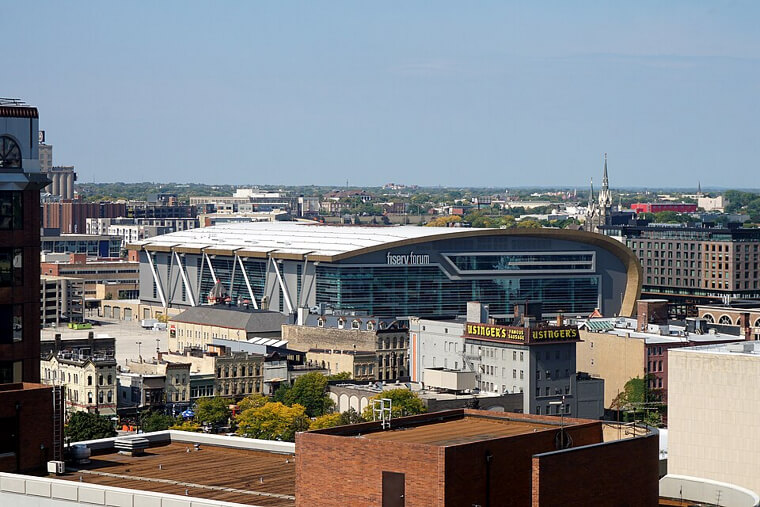 Fiserv Forum (Milwaukee, WI): Upscale Midwestern Hospitality
