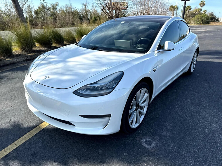 2018 Tesla Model 3 Long Range Battery RWD - $21,900.00