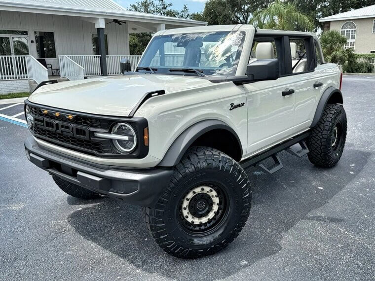 ​2025 Ford Bronco Bayshore: $72,890