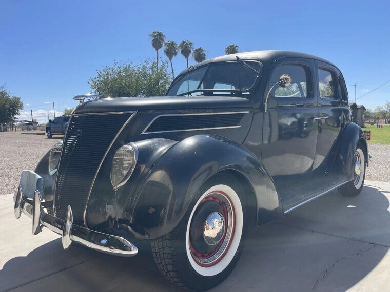 ​1937 Ford Sedan: $10,000