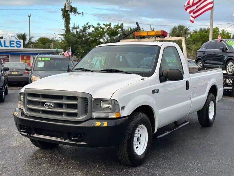 ​2001 Ford F-250 XL: $5,900