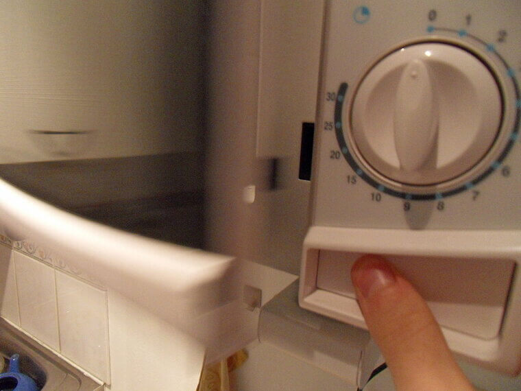 Right Fridge Temperature