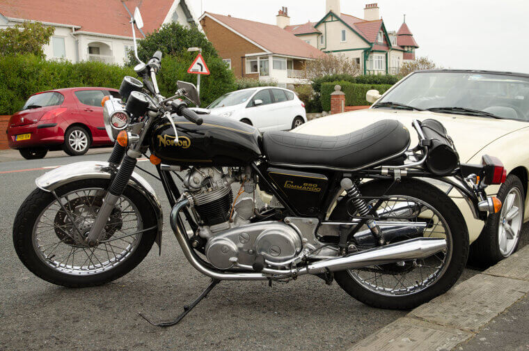 Norton Commando 850 MK1A